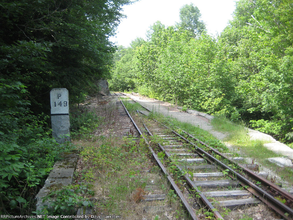 MP P149 at the west end of Phillilps Lake